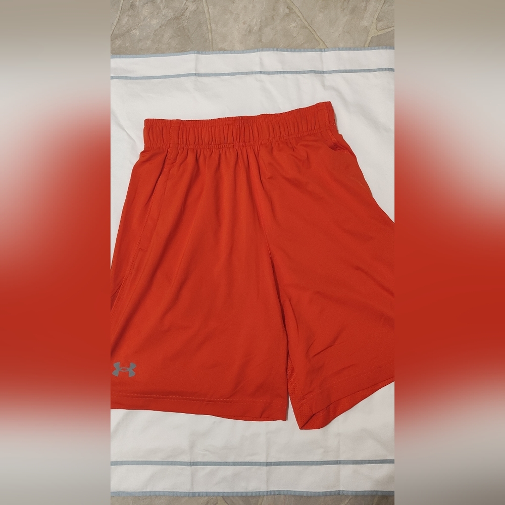 Men's Small Orange Athletic Shorts Under Armour